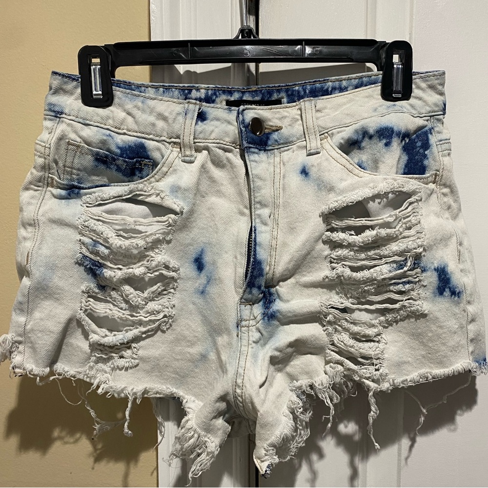 Forever 21 Blue and White Tie-Dye Cutoff Jean Shorts- Large